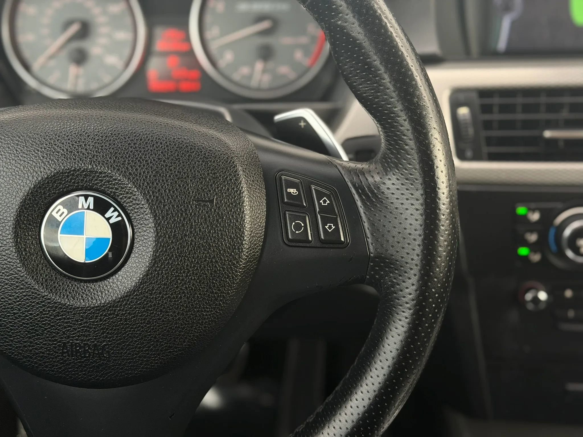 Used 2011 BMW 335is Convertible image 26