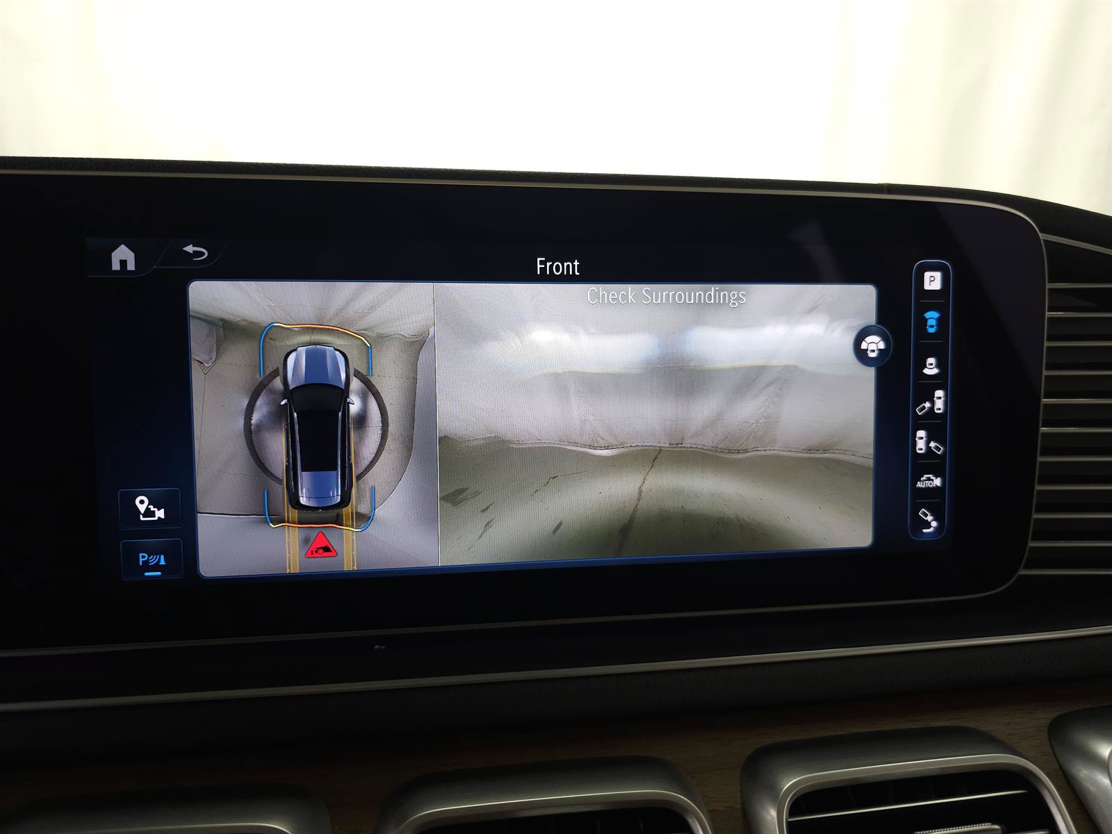 Used 2024 Mercedes-Benz GLS 450 4MATIC image 28
