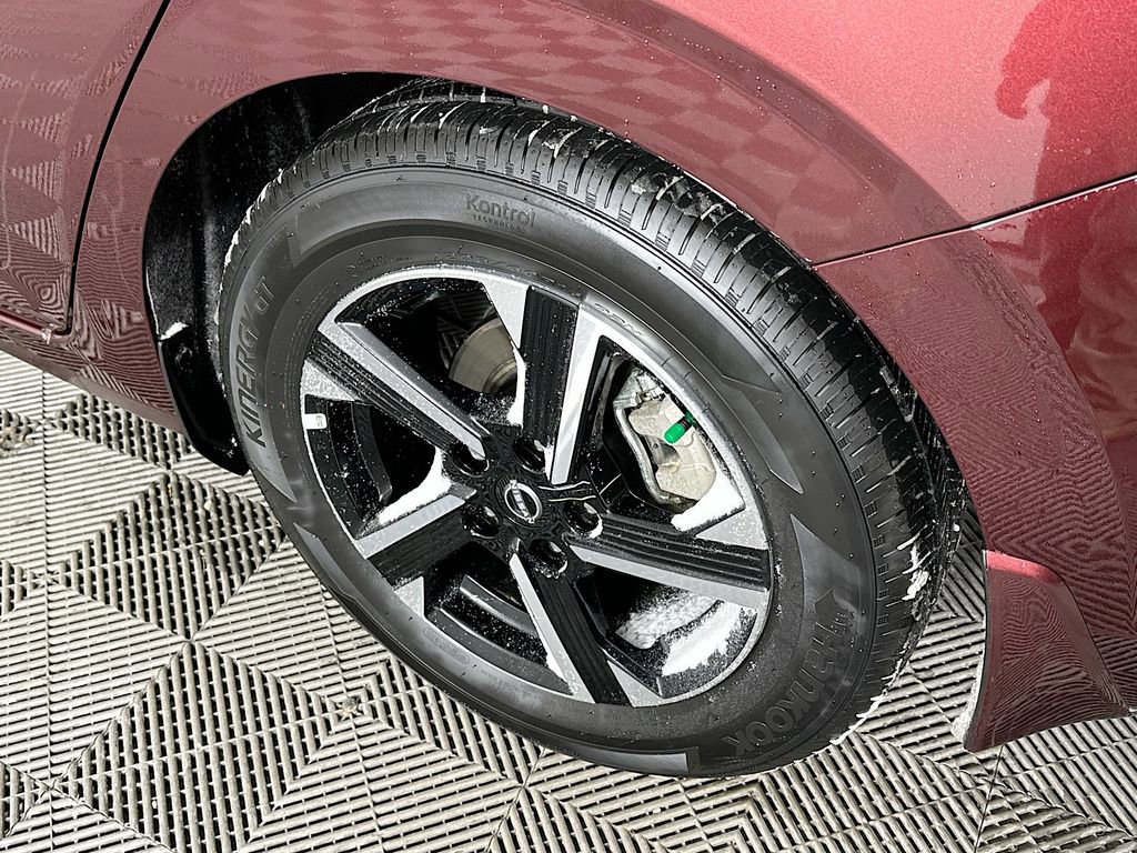 Certified 2025 Nissan Sentra SV image 37