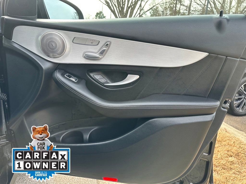 Used 2021 Mercedes-Benz GLC 300 image 34