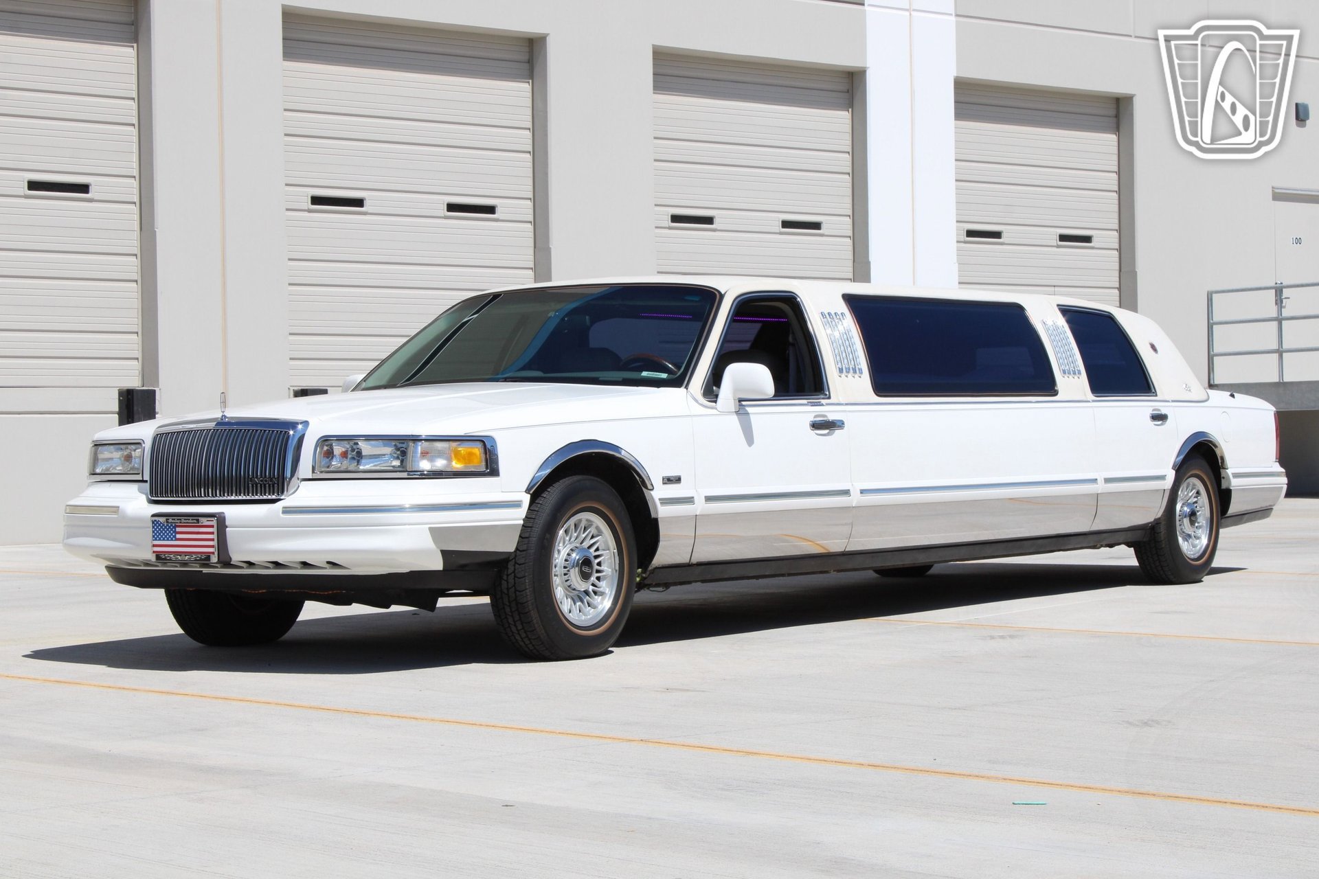 Used 1996 Lincoln Town Car Executive image 7