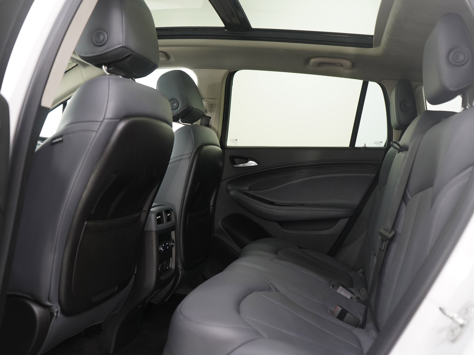 Used 2019 Buick Envision Premium w/ Driver Confidence Package image 19