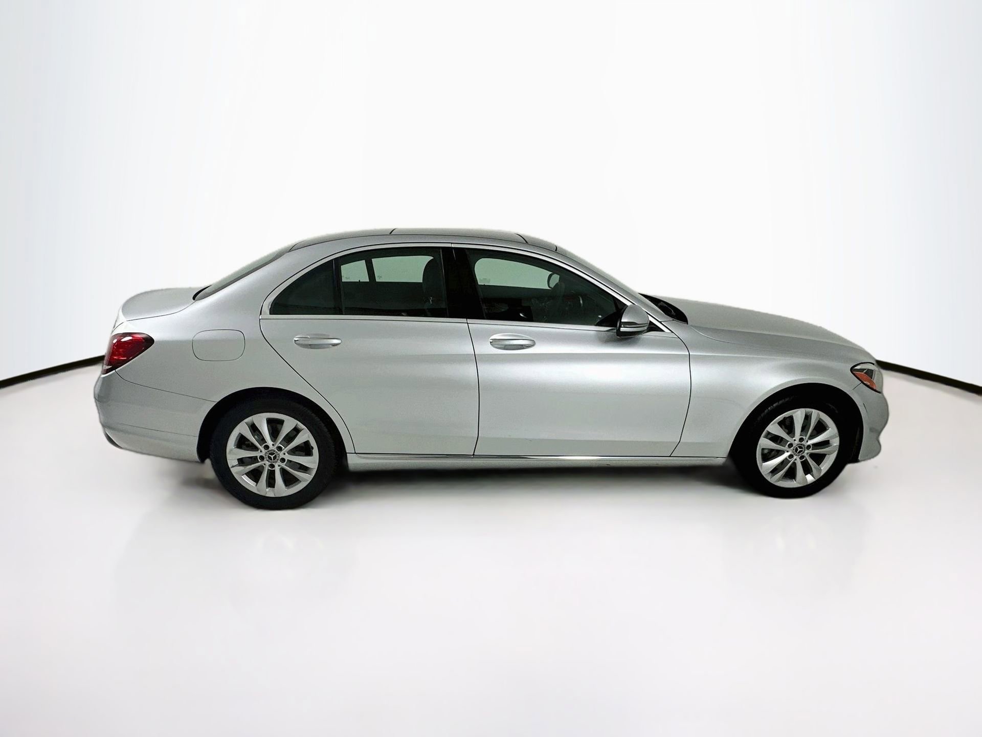 Used 2019 Mercedes-Benz C 300 4MATIC Sedan image 9