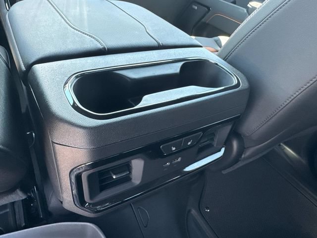 New 2026 GMC Sierra 1500 AT4 w/ AT4 Premium Package AWD/4WD image 16
