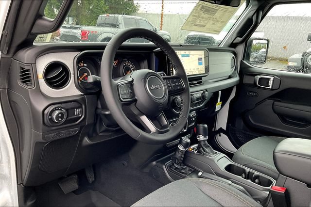 New 2025 Jeep Gladiator Sport AWD/4WD image 6