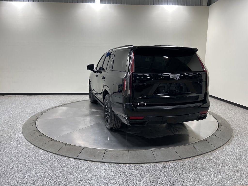 Used 2021 Cadillac Escalade Sport Platinum w/ LPO, ONYX Package image 9