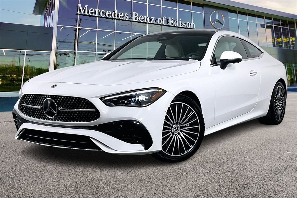 New 2026 Mercedes-Benz CLE 300 4MATIC Coupe image 2
