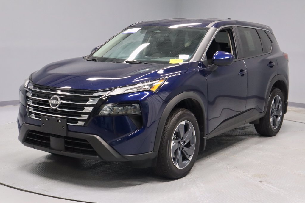 Certified 2026 Nissan Rogue SV FWD image 6