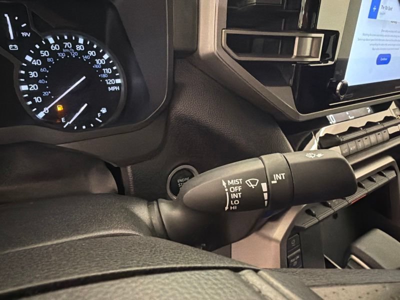 Used 2022 Toyota Tundra SR5 w/ SR5 Convenience Package AWD/4WD image 24