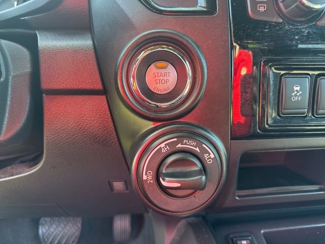 Used 2024 Nissan Titan SV w/ SV Bronze Edition Package image 25