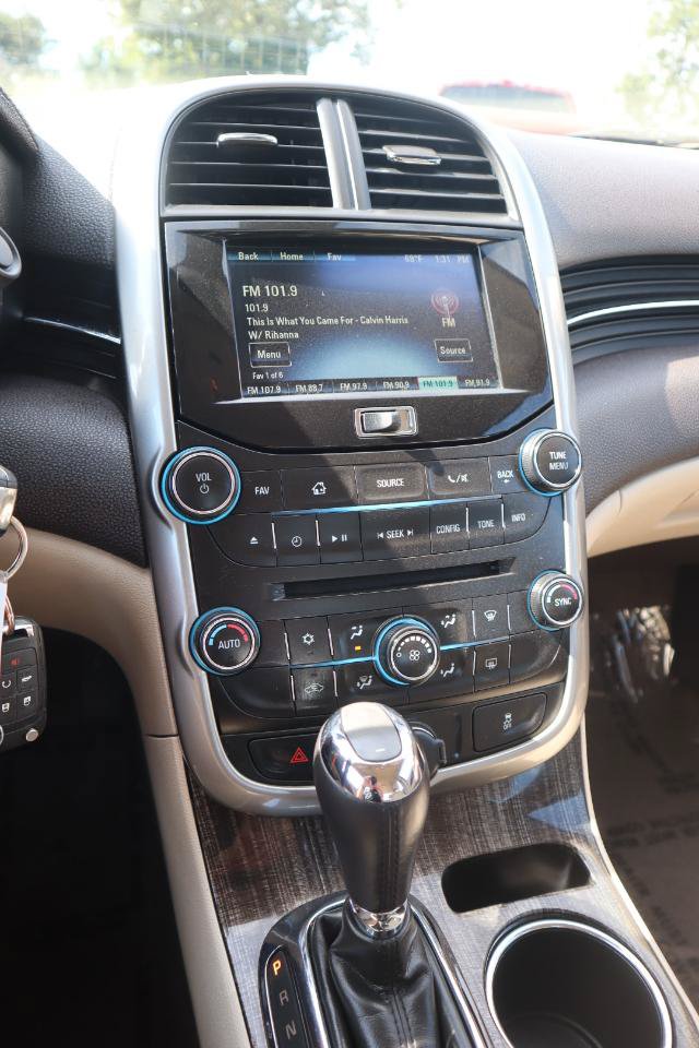 Used 2015 Chevrolet Malibu LT FWD image 20