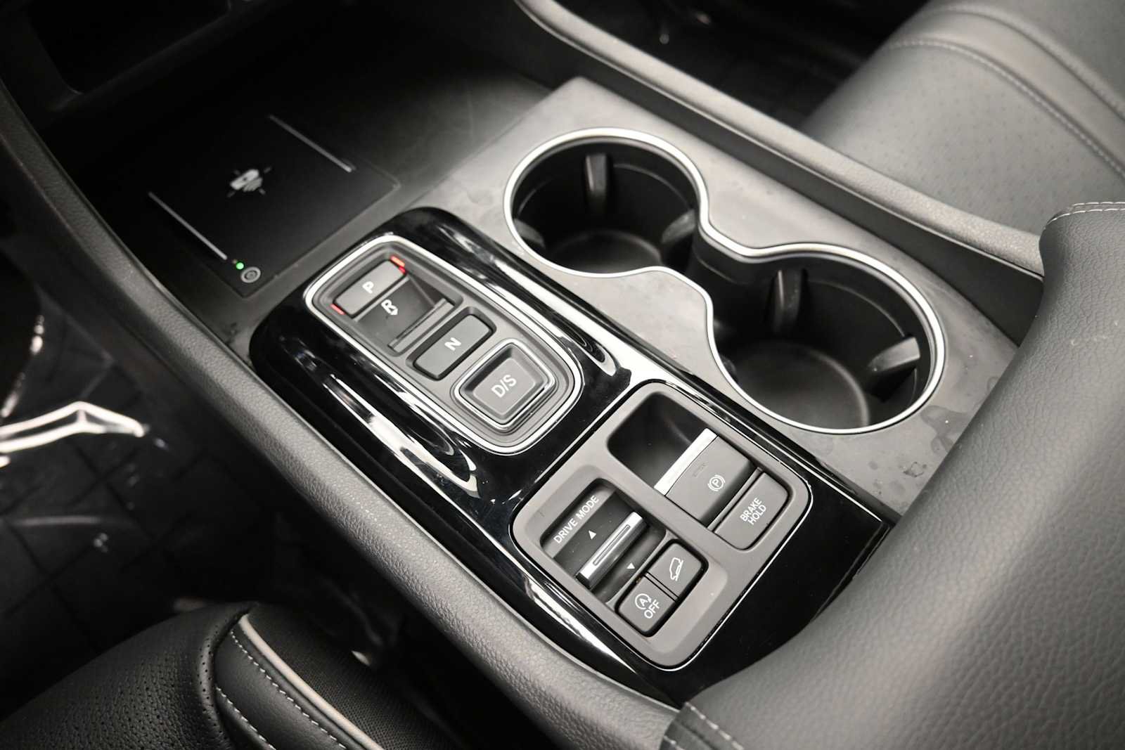 Used 2024 Honda Pilot Elite image 12