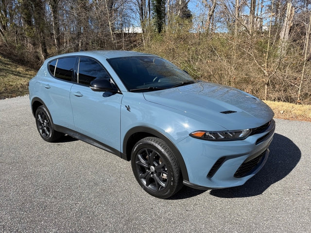 Used 2024 Dodge Hornet GT w/ GT Blacktop Package image 4