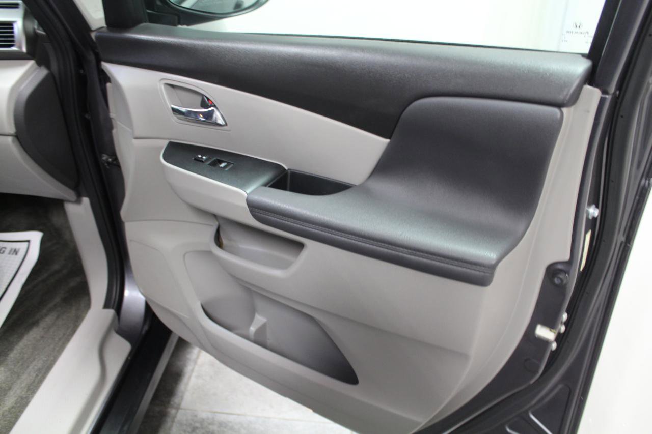 Used 2015 Honda Odyssey LX image 21