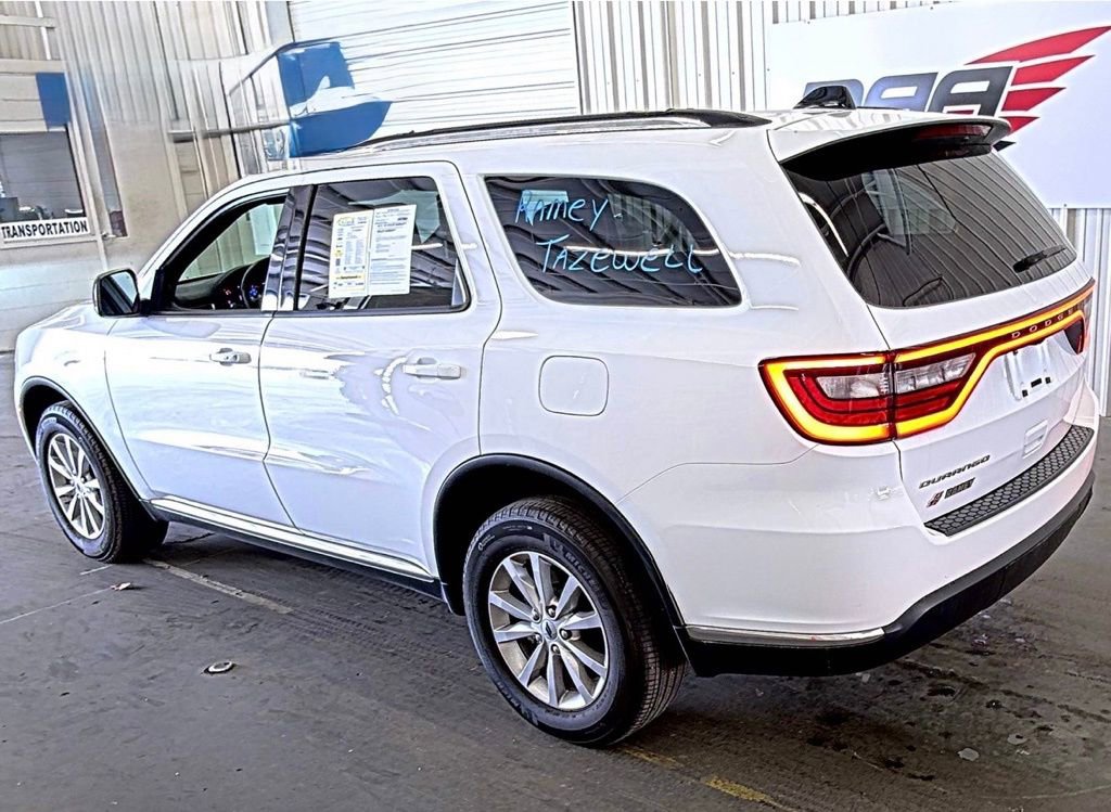 Used 2024 Dodge Durango SXT w/ 3rd Row Seating Group image 4