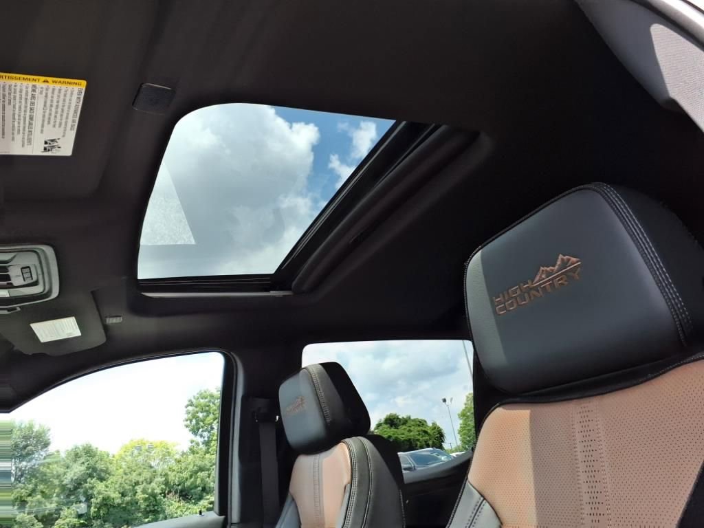 New 2025 Chevrolet Silverado 1500 High Country image 5