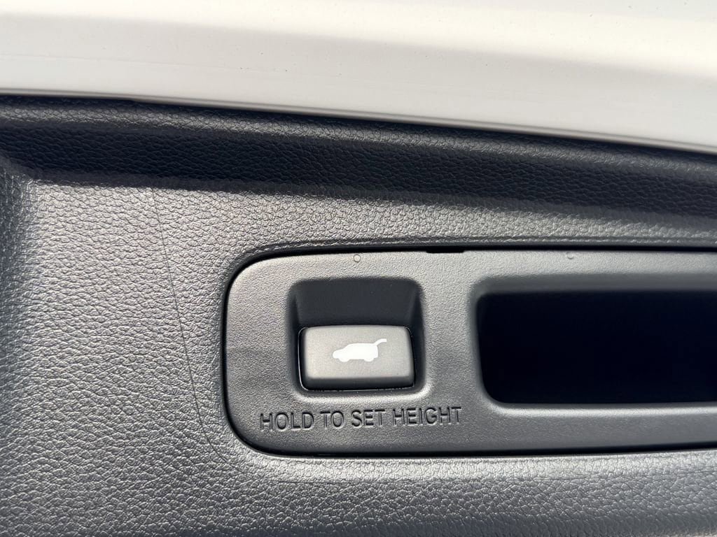 Used 2025 Honda CR-V Sport-L image 13