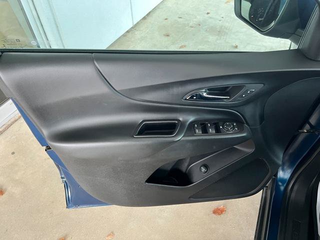 Used 2019 Chevrolet Equinox LT FWD image 16