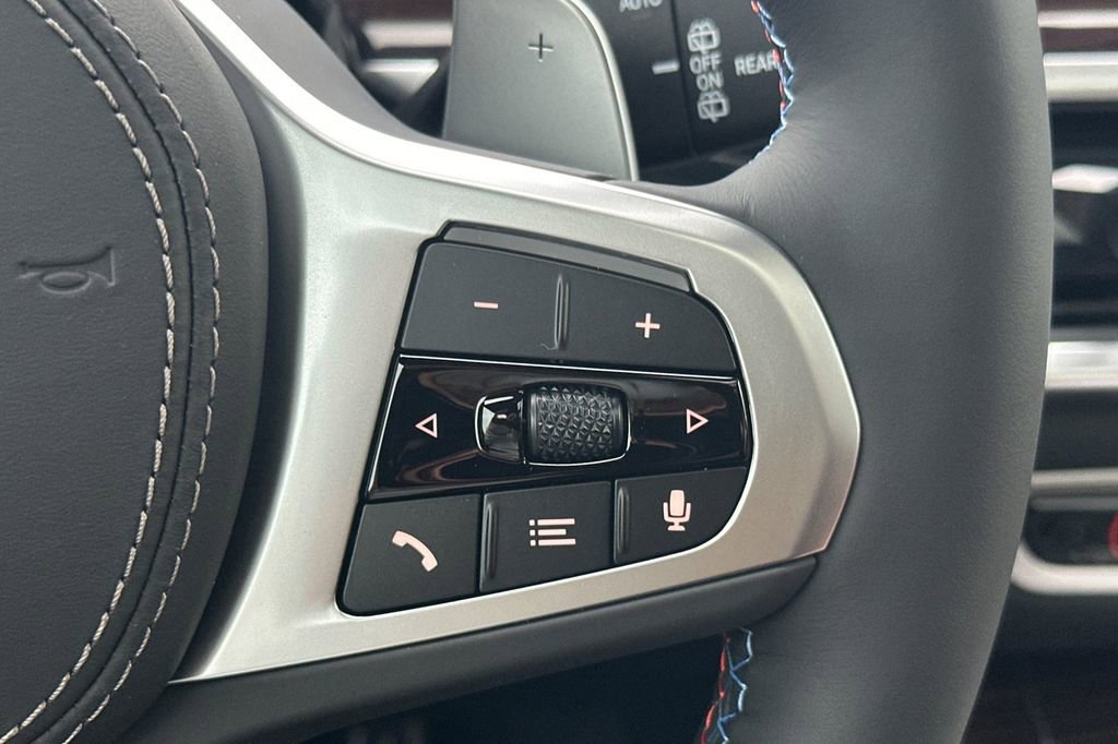 New 2026 BMW X7 M60i image 27