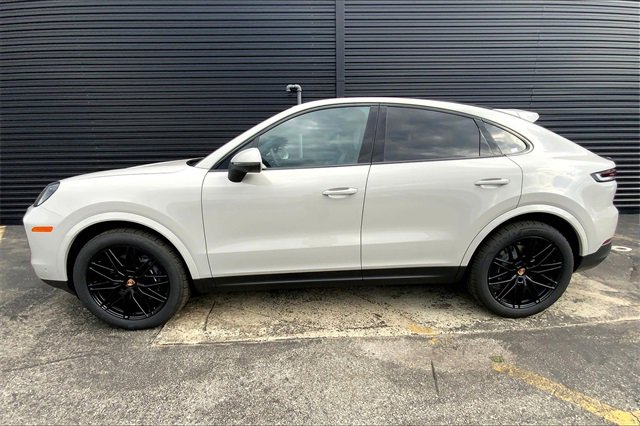 New 2026 Porsche Cayenne Coupe image 2