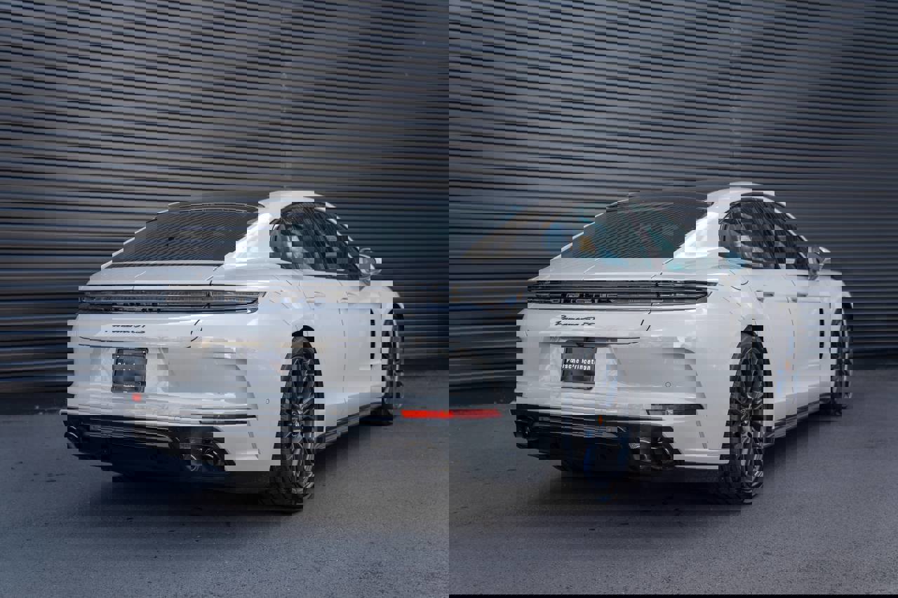 New 2026 Porsche Panamera GTS image 12