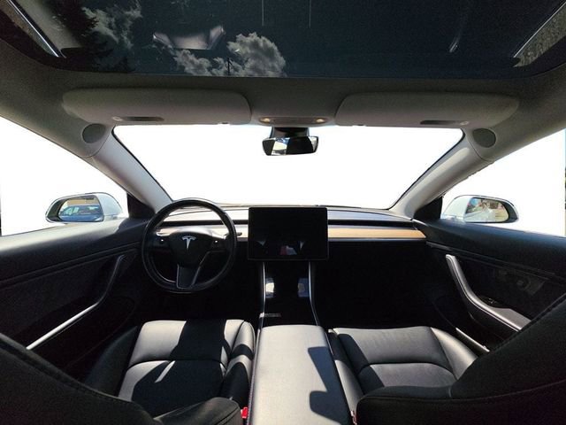 Used 2018 Tesla Model 3 Long Range RWD image 12