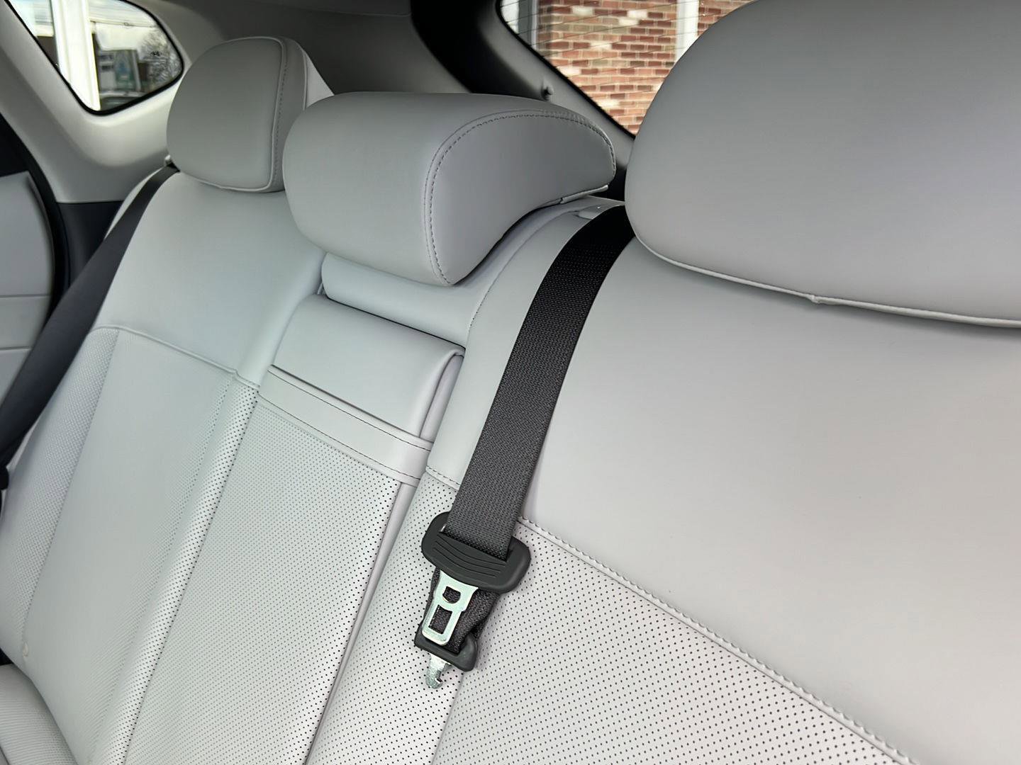 Used 2025 Hyundai Kona Limited image 10