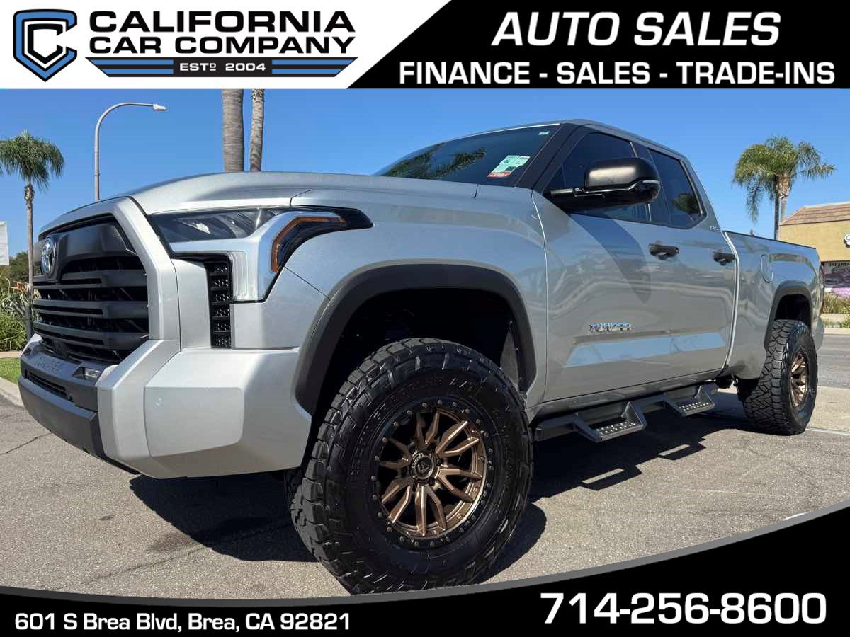 Used 2022 Toyota Tundra SR5 w/ SR5 Convenience Package RWD image 1