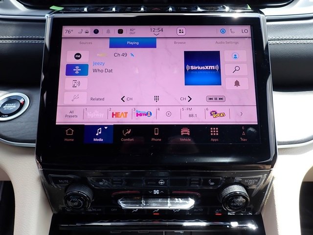 New 2025 Jeep Grand Cherokee L Limited image 21