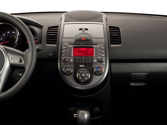 Used 2010 Kia Soul + FWD image 22