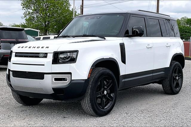 Used 2023 Land Rover Defender 110 SE AWD/4WD image 3
