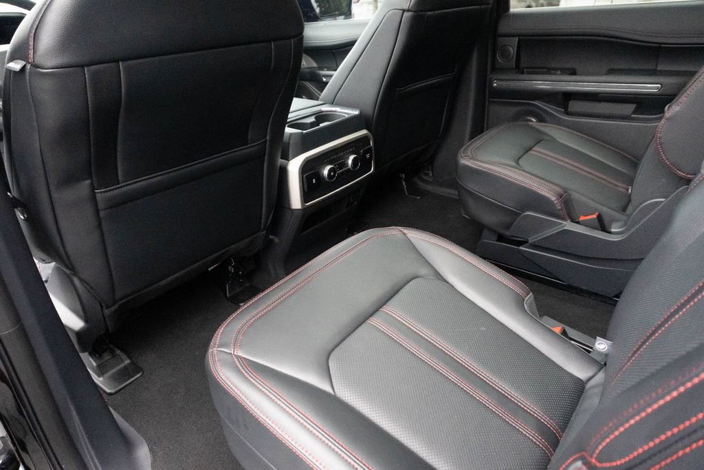 Used 2024 Ford Expedition Max Limited AWD/4WD image 24