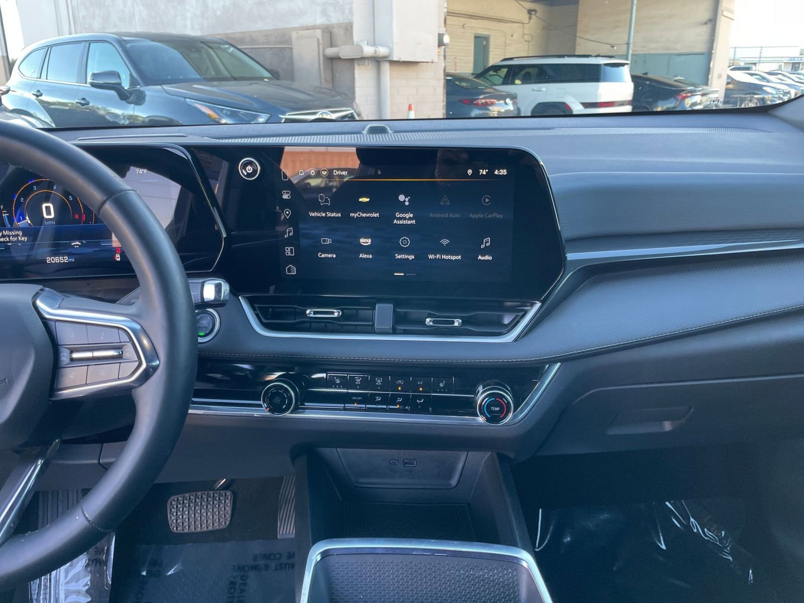 Used 2025 Chevrolet Equinox LT image 18