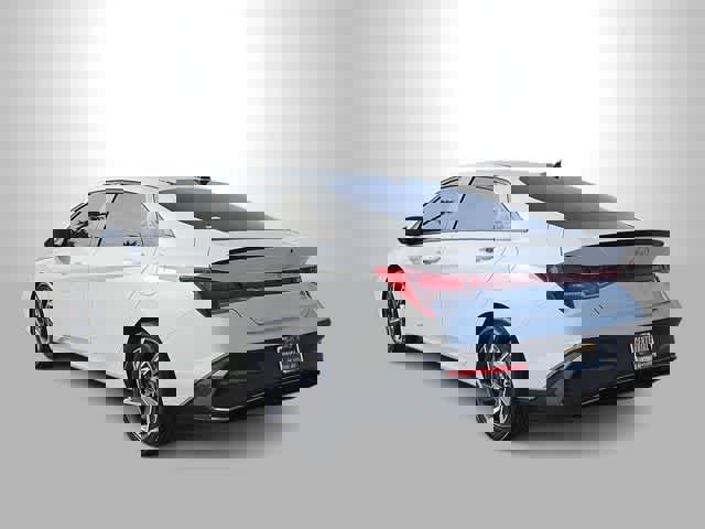 Certified 2025 Hyundai Elantra Sport w/ Cargo Package image 6