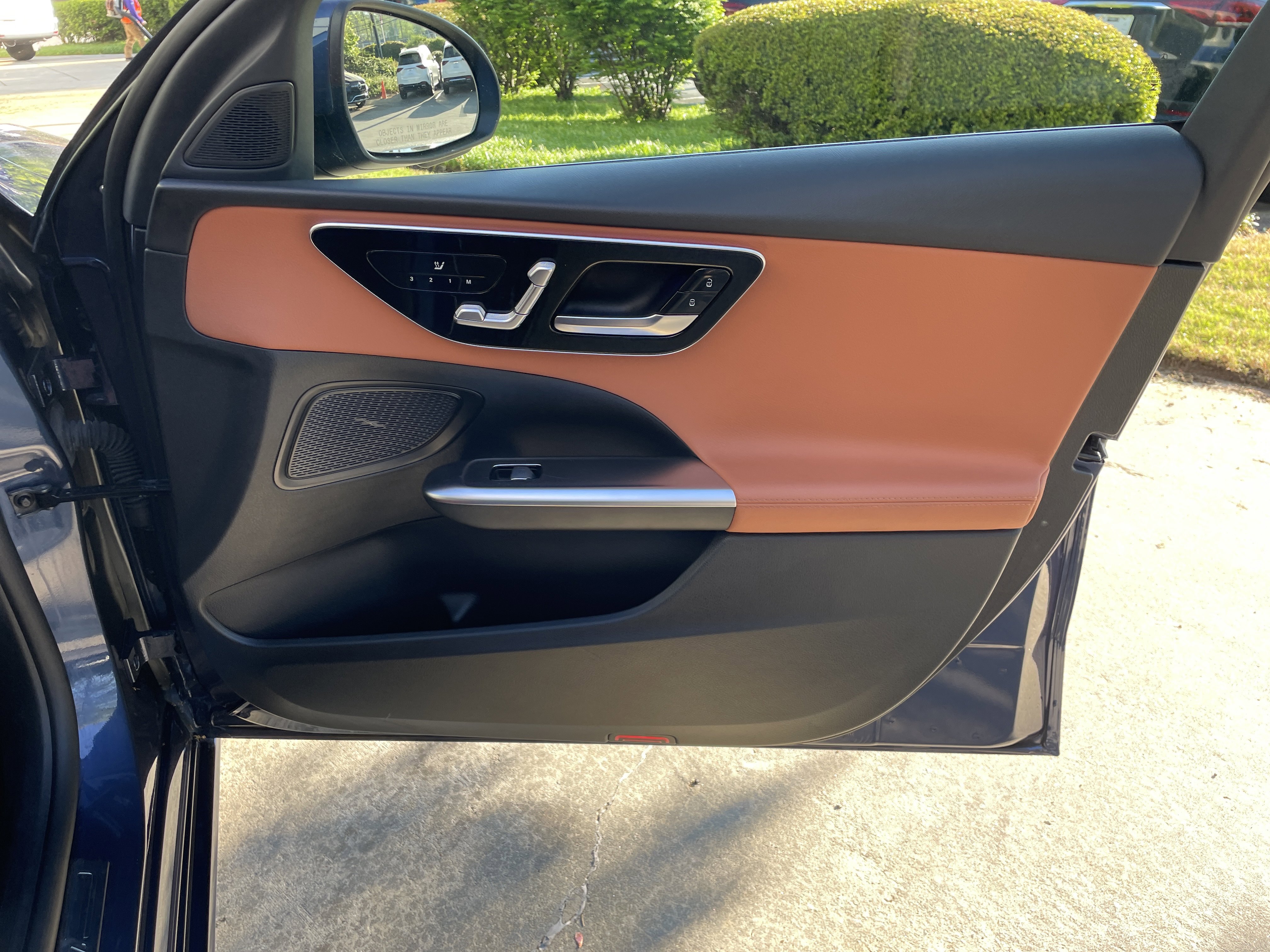 Used 2025 Mercedes-Benz C 300 Sedan image 45
