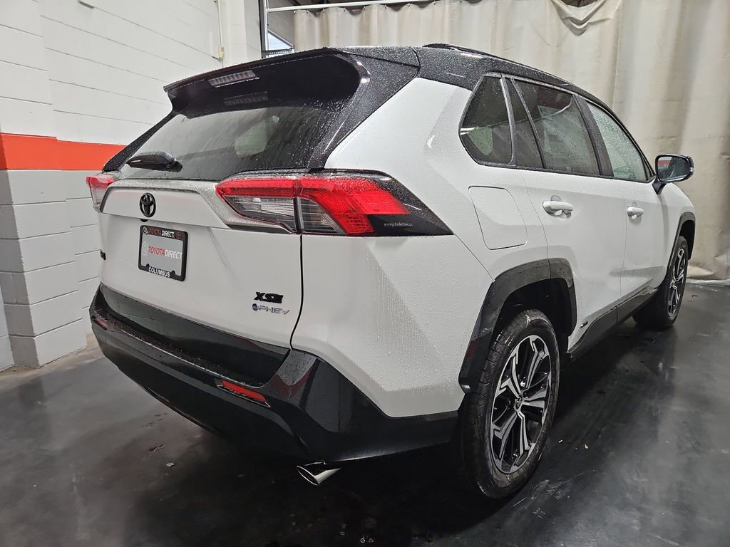 New 2025 Toyota RAV4 XSE image 7