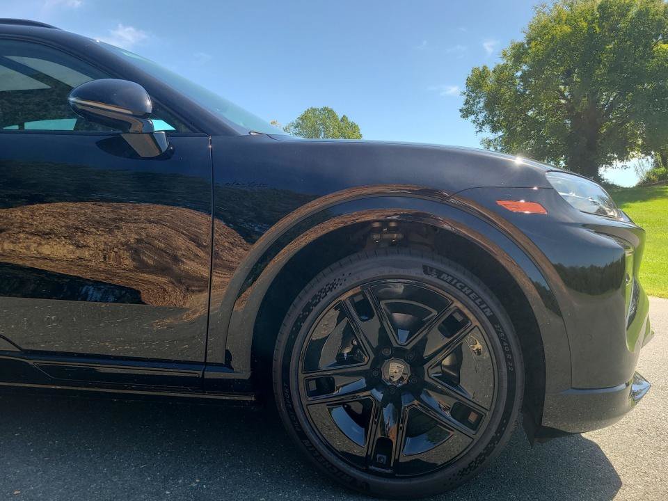 New 2026 Porsche Cayenne Turbo Electric AWD/4WD image 11