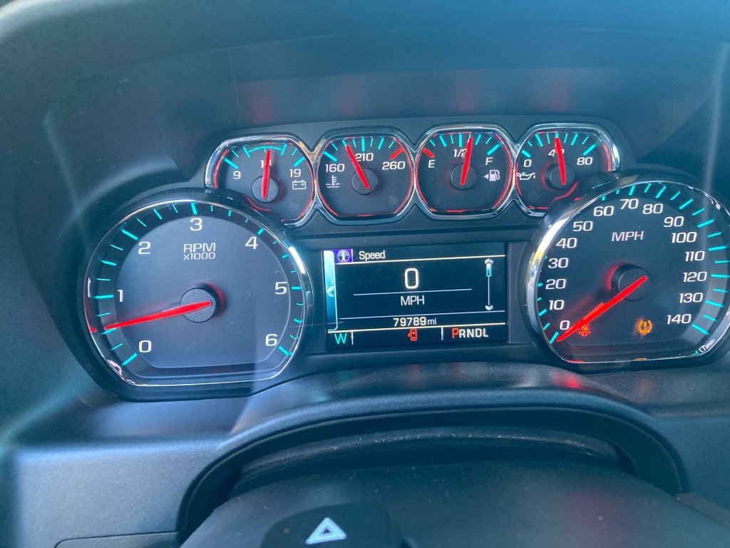 Used 2018 Chevrolet Silverado 1500 LT w/ All Star Edition AWD/4WD image 19