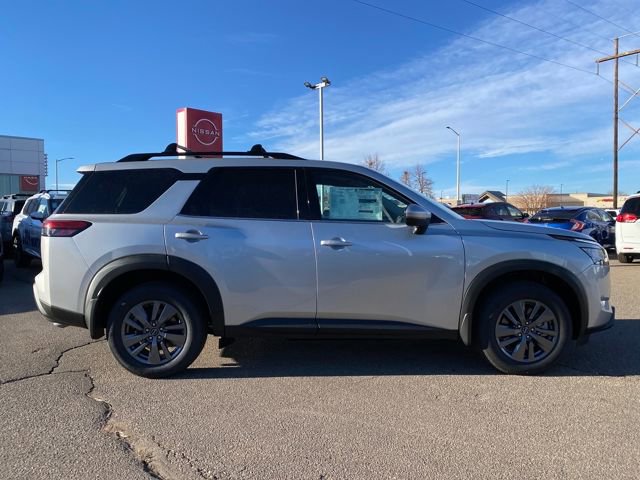 New 2025 Nissan Pathfinder SV image 6