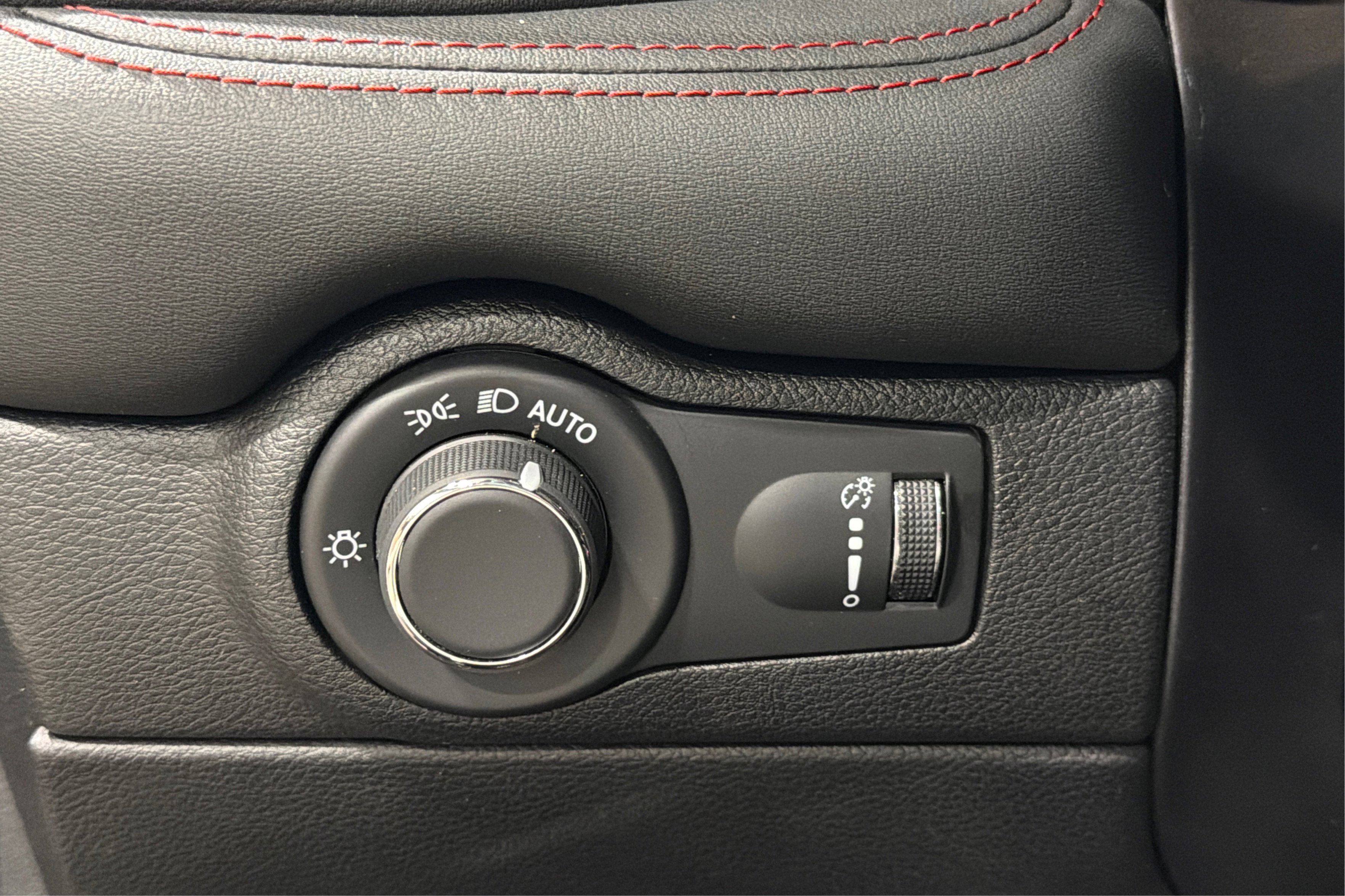 Used 2024 Dodge Durango R/T AWD/4WD image 22