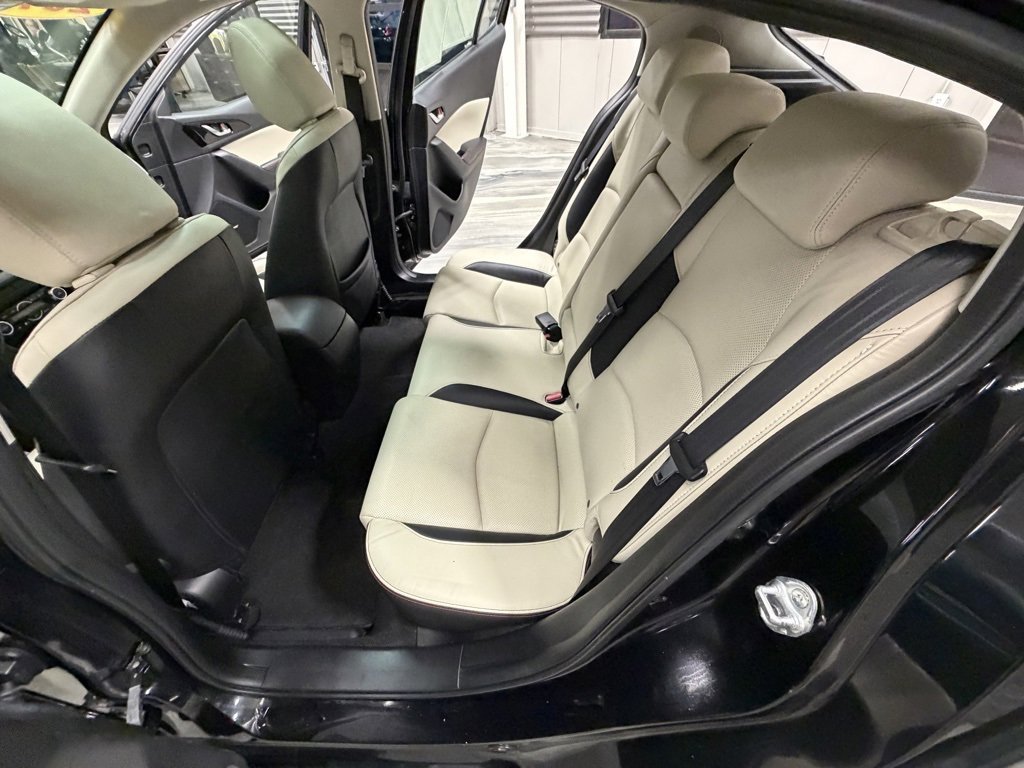 Used 2015 MAZDA MAZDA3 s Grand Touring image 51