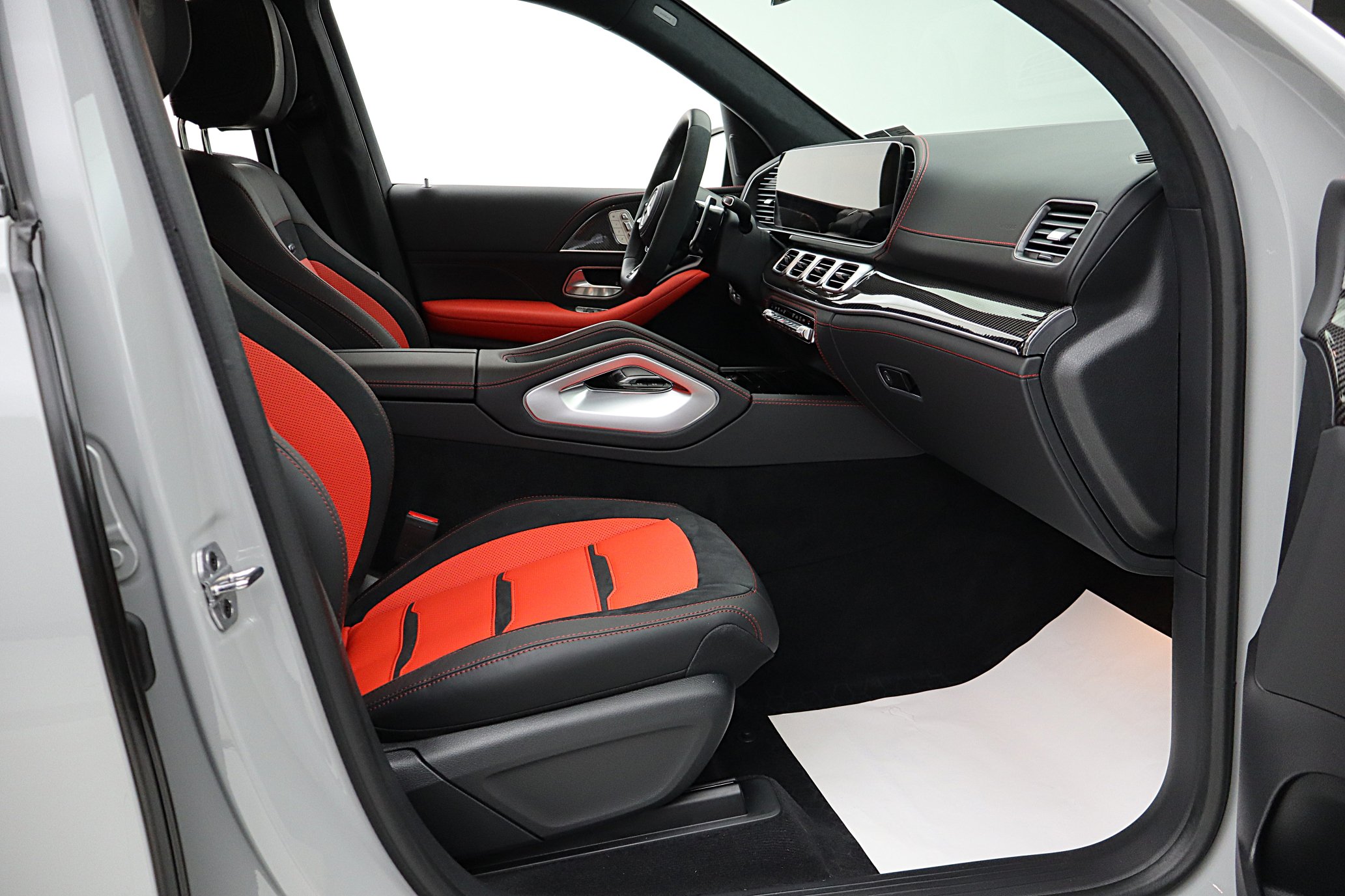 Used 2025 Mercedes-Benz GLE 63 AMG S image 28