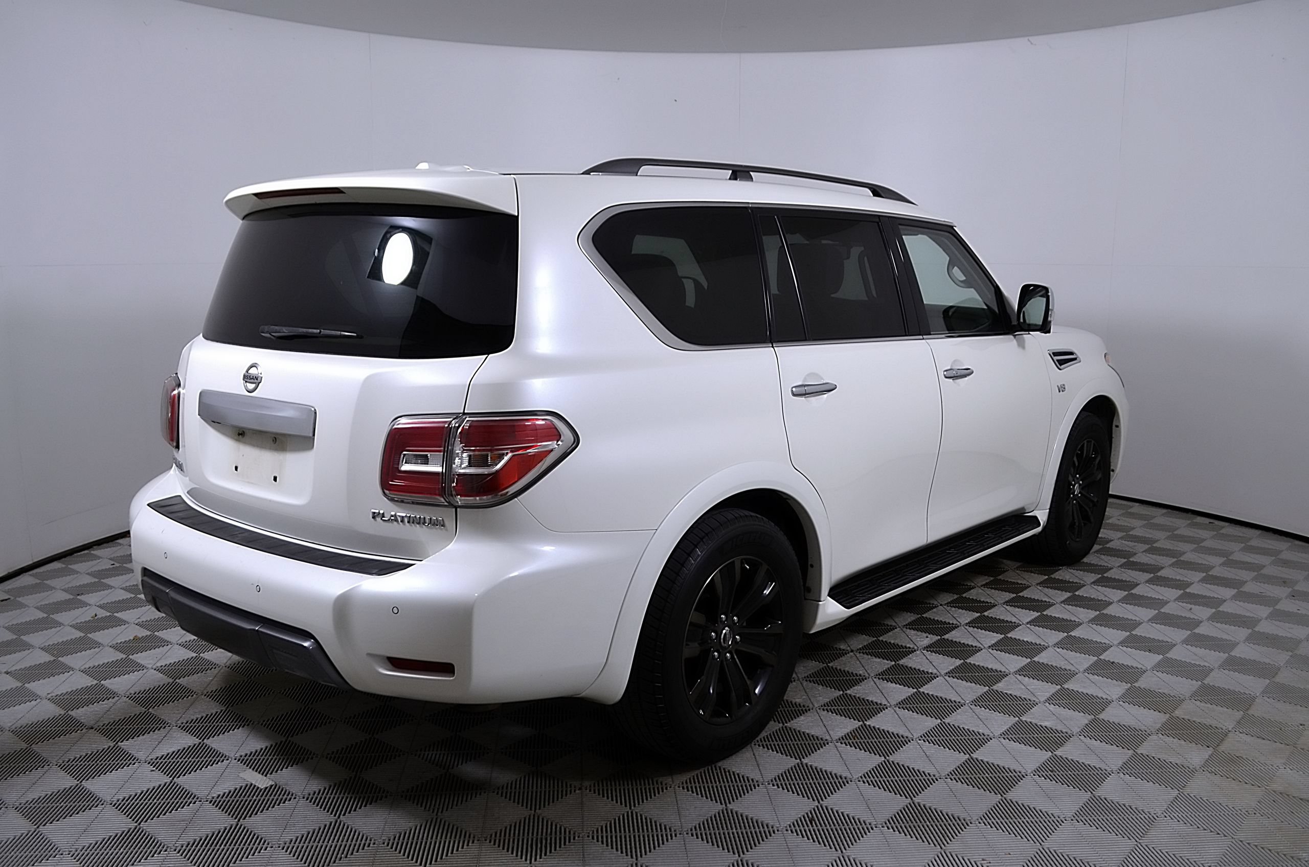 Used 2020 Nissan Armada Platinum w/ Captain's Chairs Package AWD/4WD image 7