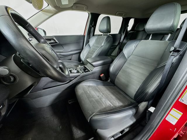 Used 2024 Mitsubishi Outlander SE FWD image 11