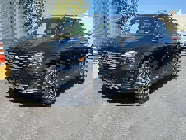 New 2026 Mercedes-Benz GLB 250