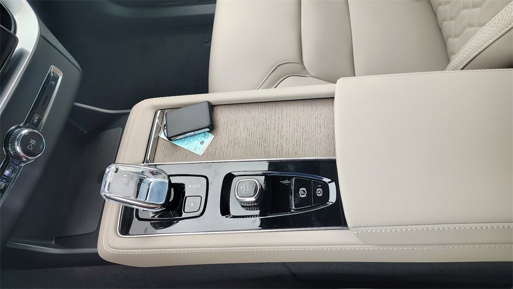 New 2026 Volvo XC90 B6 Plus image 23