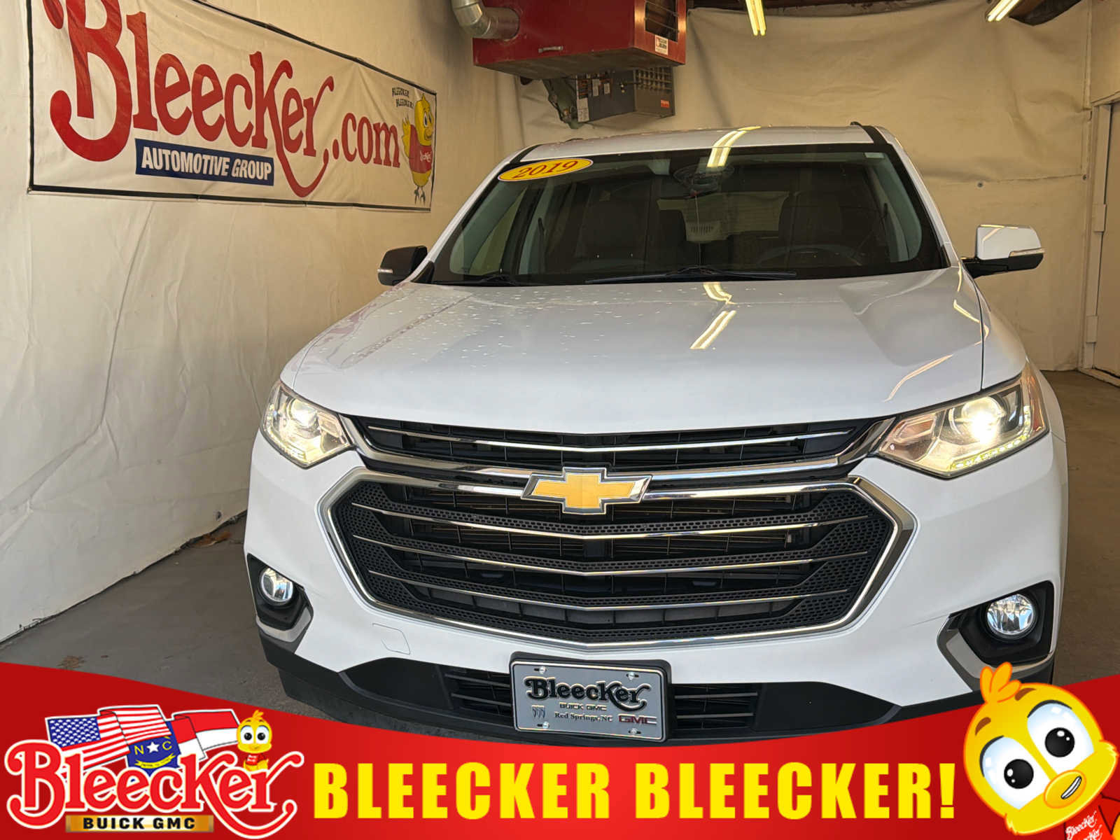 Used 2019 Chevrolet Traverse LT FWD image 1