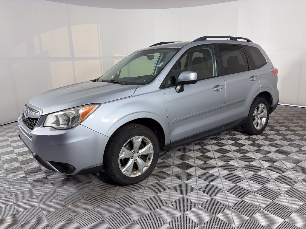 Used 2014 Subaru Forester 2.5i Premium AWD/4WD image 3
