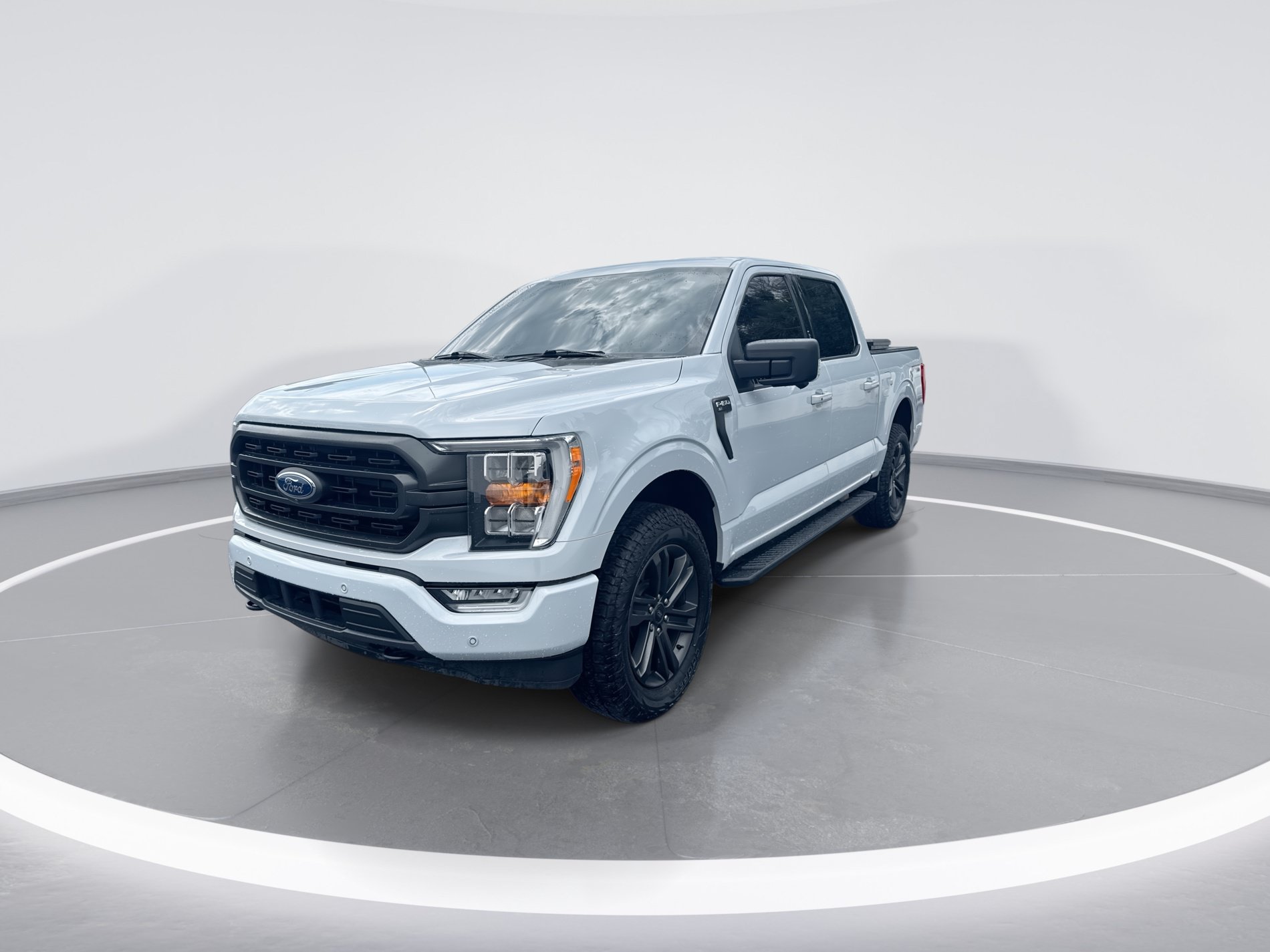 Used 2022 Ford F150 XLT w/ Equipment Group 302A High AWD/4WD image 8