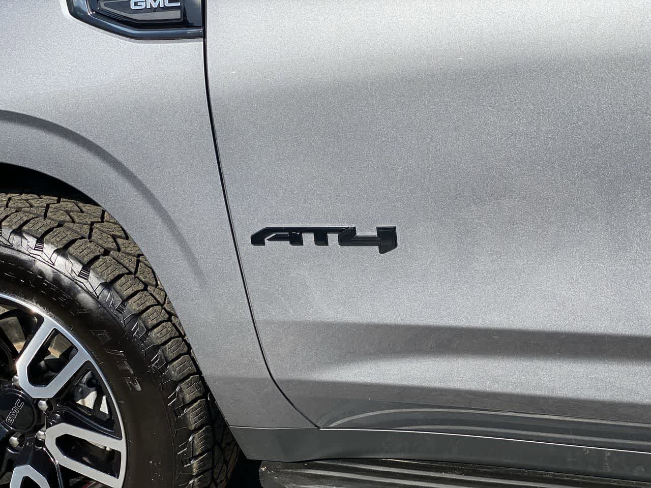 Used 2021 GMC Yukon AT4 AWD/4WD image 10